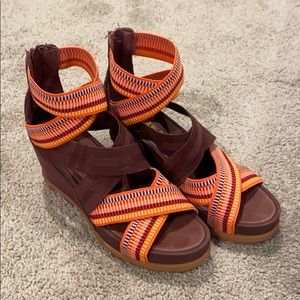 Sorel Joanie II Sandals size 10